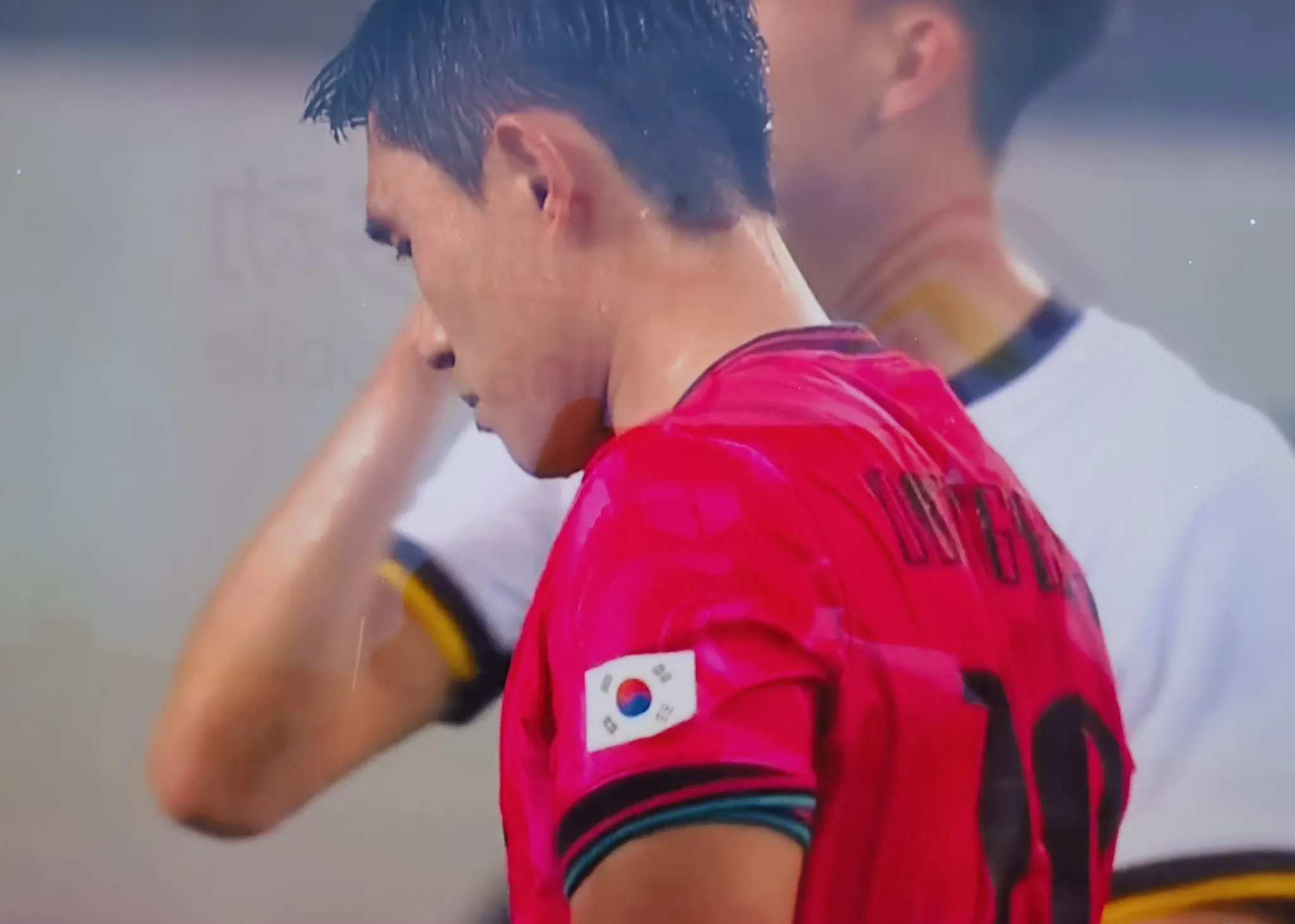 关于英超关键时刻再迎强敌，里昂状态回暖，主帅态度——球迷炸锅，医务组通报恢复的信息-jiuyou