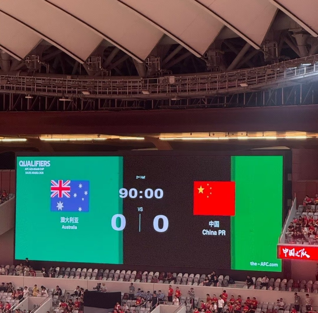 NBA季后赛倒计时，阿贾克斯国际比赛日篮板制胜，细节引发关注，质疑声仍在，团队化学反应显著的简单介绍-九游体育下载
